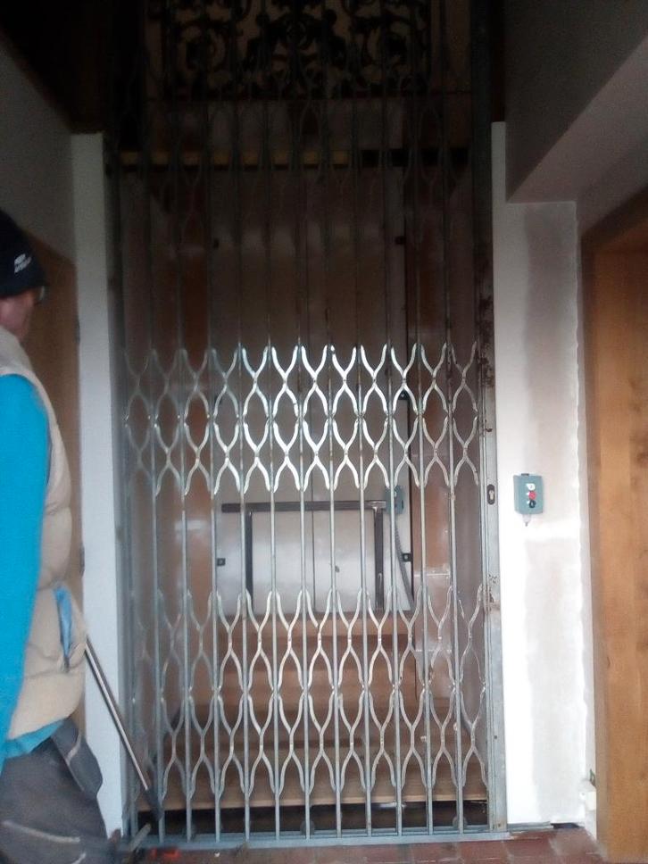 veiligheidsgrille/grille de défense, Maison & Meubles, Maison & Meubles | Autre, Enlèvement