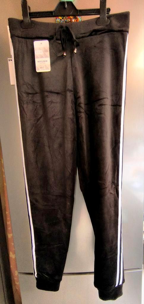 Legging, Kleding | Dames, Broeken en Pantalons, Nieuw, Maat 42/44 (L), Rood, Lang, Ophalen of Verzenden