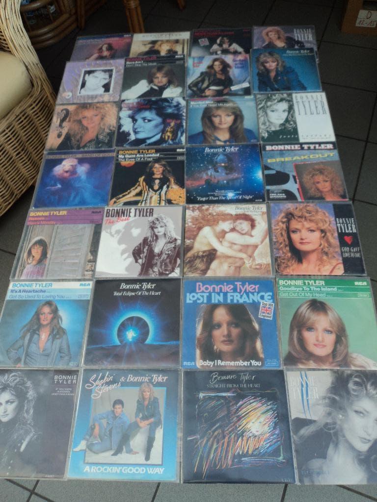 Bonnie Tyler lot van 28 singles voor 35 euro!, Gebruikt, 7 inch, Ophalen of Verzenden, Fotohoes