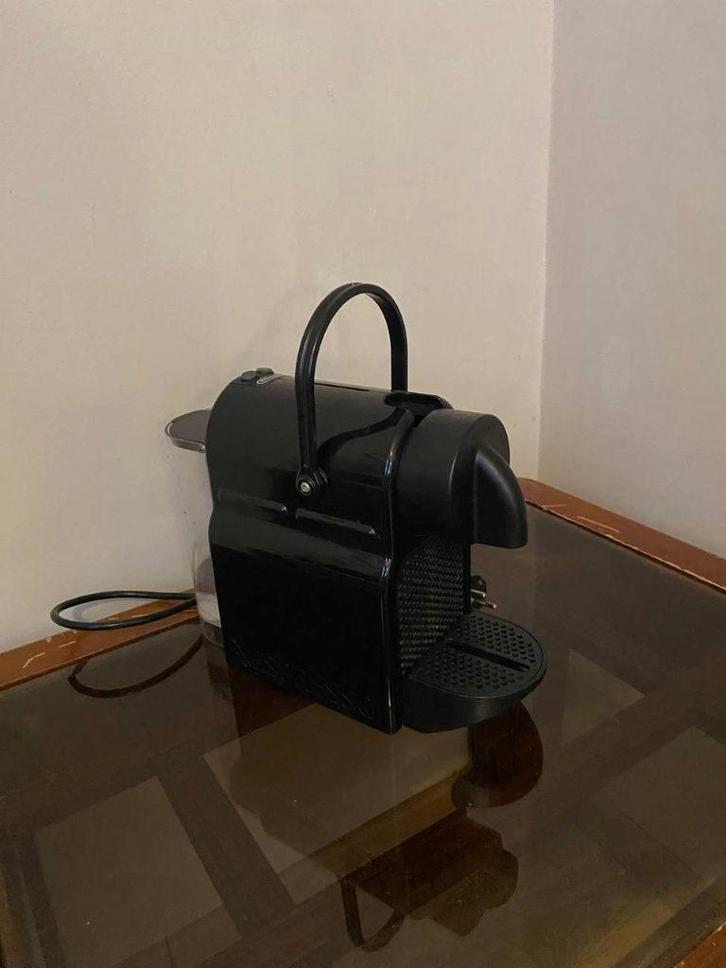 Coffee machine, Electroménager, Cafetières, Comme neuf, Dosettes et capsules de café, Enlèvement