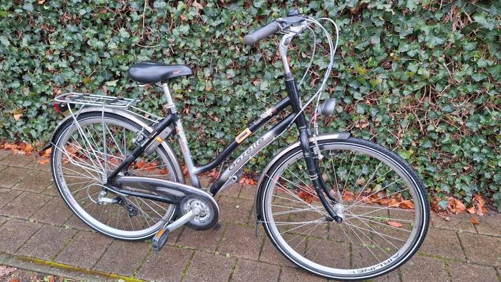 Gazelle Bahia 3x8 speed Kadermaat 49 slot met 2 sleutels, Fietsen en Brommers, Fietsen | Dames | Damesfietsen, Zo goed als nieuw
