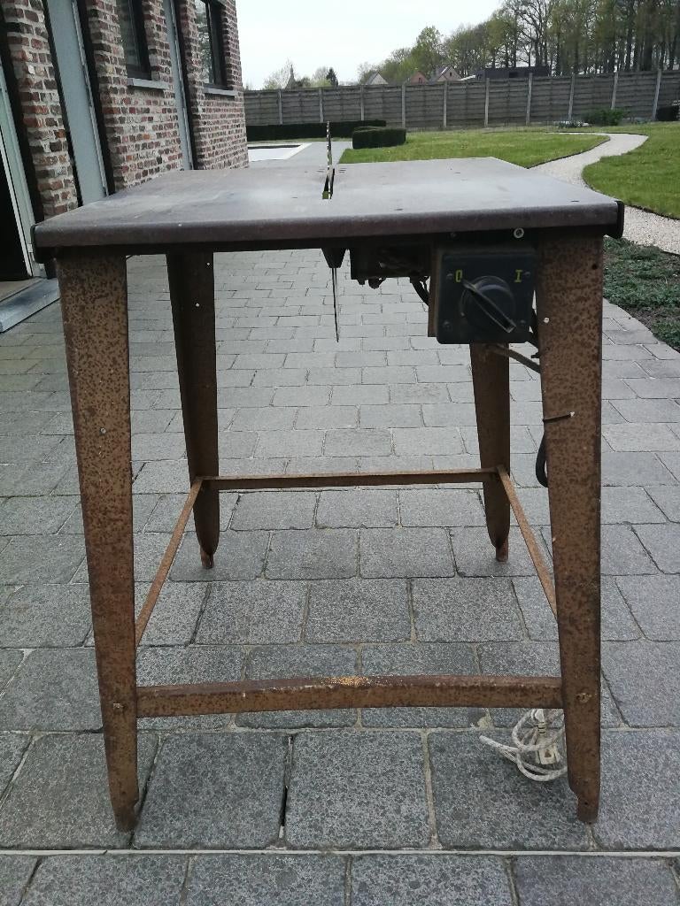 Tafelzaagmachine voor brandhout, Doe-het-zelf en Bouw, Gereedschap | Zaagmachines, Ophalen, Gebruikt, Cirkelzaag, 70 mm of meer