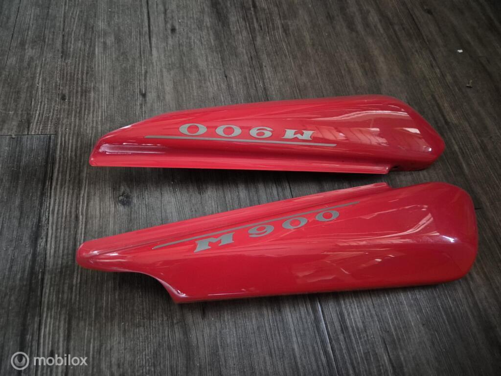 Zijkap kapjes carbon Monster 900 750 600 620 695 S4 800 1000, Enlèvement ou Envoi, Factorystore.service@ducati.com, Via Antonio Cavalieri Ducati, 74/5, 74/6, 40132 Bologna BO