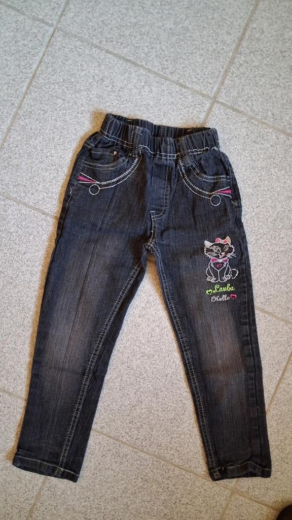 Jeansbroek maat 122, Kinderen en Baby's, Kinderkleding | Maat 122, Broek, Meisje, Ophalen of Verzenden, Zo goed als nieuw