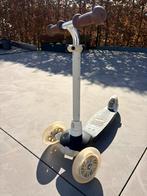 Trottinette tricycle à LED, Enfants & Bébés, Enlèvement, Utilisé