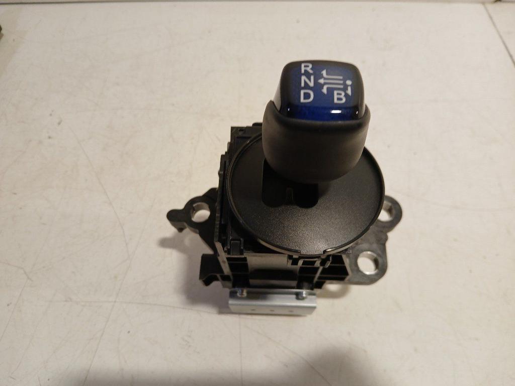 Schakelmechaniek Toyota Prius, Onderdelen@venauto.nl, Van der Ven Autorecycling B.V., Ettenseweg 76, 4706 PB Roosendaal, The Netherlands