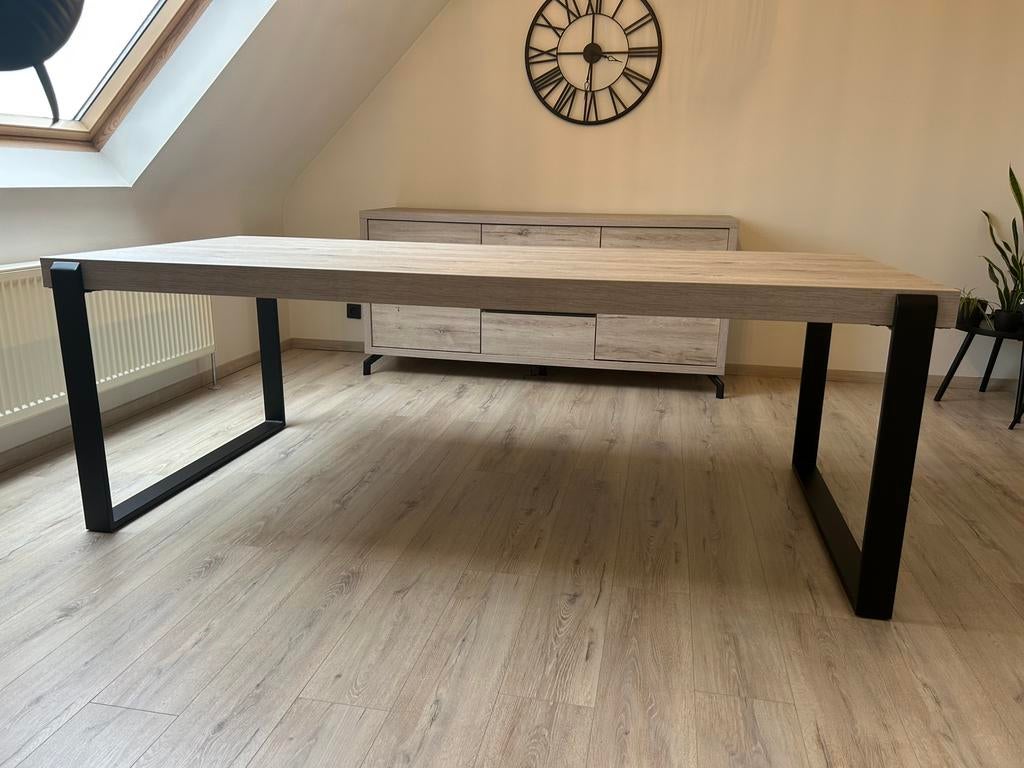 Moderne eettafel te koop, Huis en Inrichting, Tafels | Eettafels, Ophalen, Zo goed als nieuw
