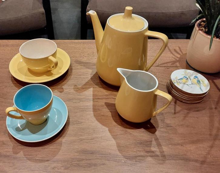 Villeroy & Boch - pastelgeel servies, Maison & Meubles, Cuisine | Vaisselle, Utilisé, Autres types, Autres styles, Enlèvement