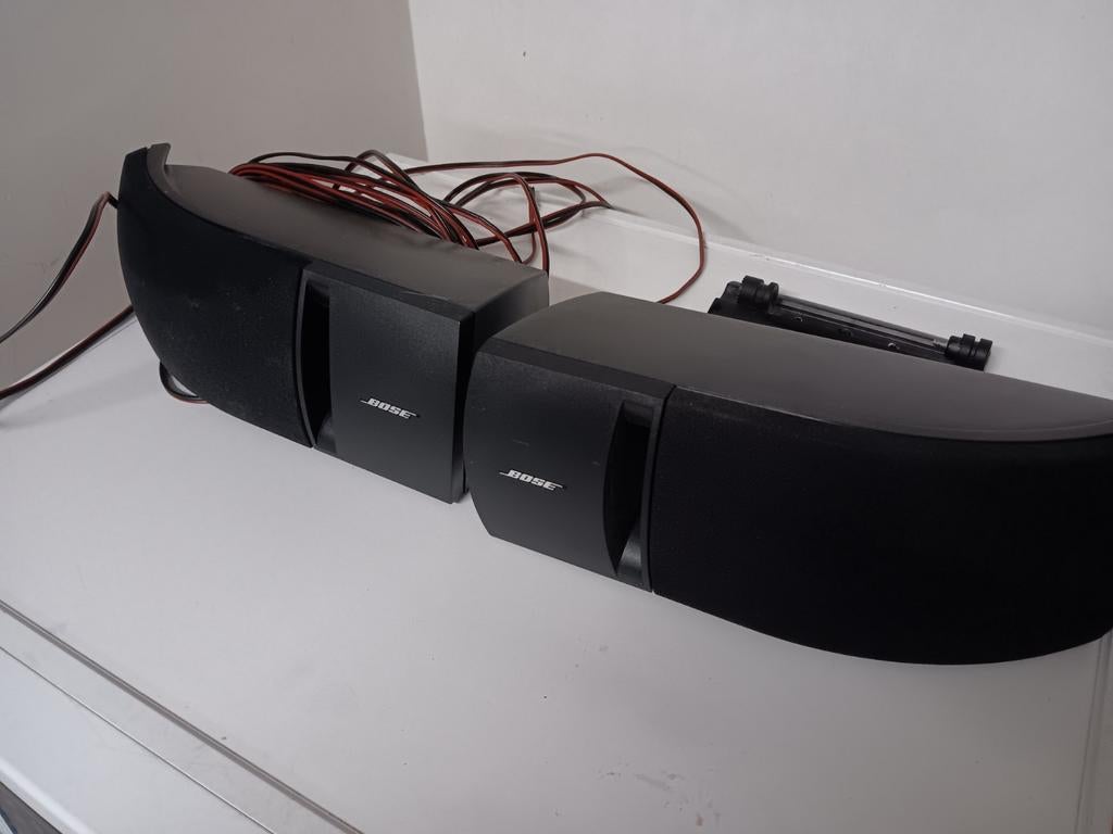 Bose 161, haut-parleurs avec supports, bon état, TV, Hi-fi & Vidéo, Enceintes, Enlèvement ou Envoi, 60 à 120 watts, Comme neuf