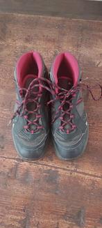 Chaussures de marche * Quechua Decathlon * 42, Sports & Fitness, Alpinisme & Randonnée, Enlèvement ou Envoi, Neuf, Chaussures