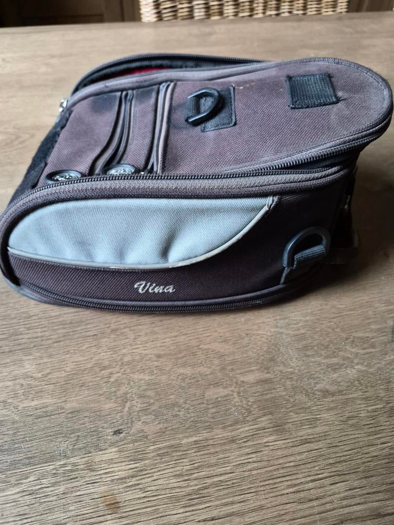 Sacoche de Réservoir SW-MOTECH, Ophalen