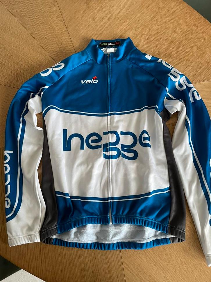 Meerdere sets fietskledij, Fietsen en Brommers, Fietsaccessoires | Fietskleding, Zo goed als nieuw, M, Ophalen