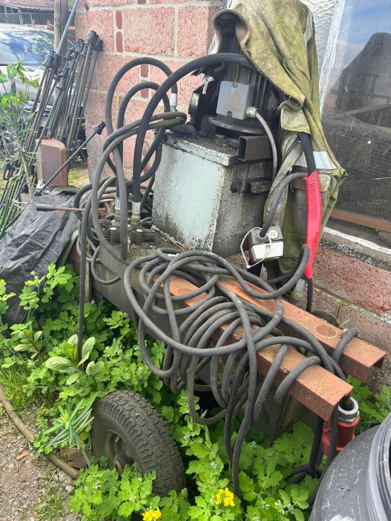 Houtkliever, Ophalen, Zo goed als nieuw