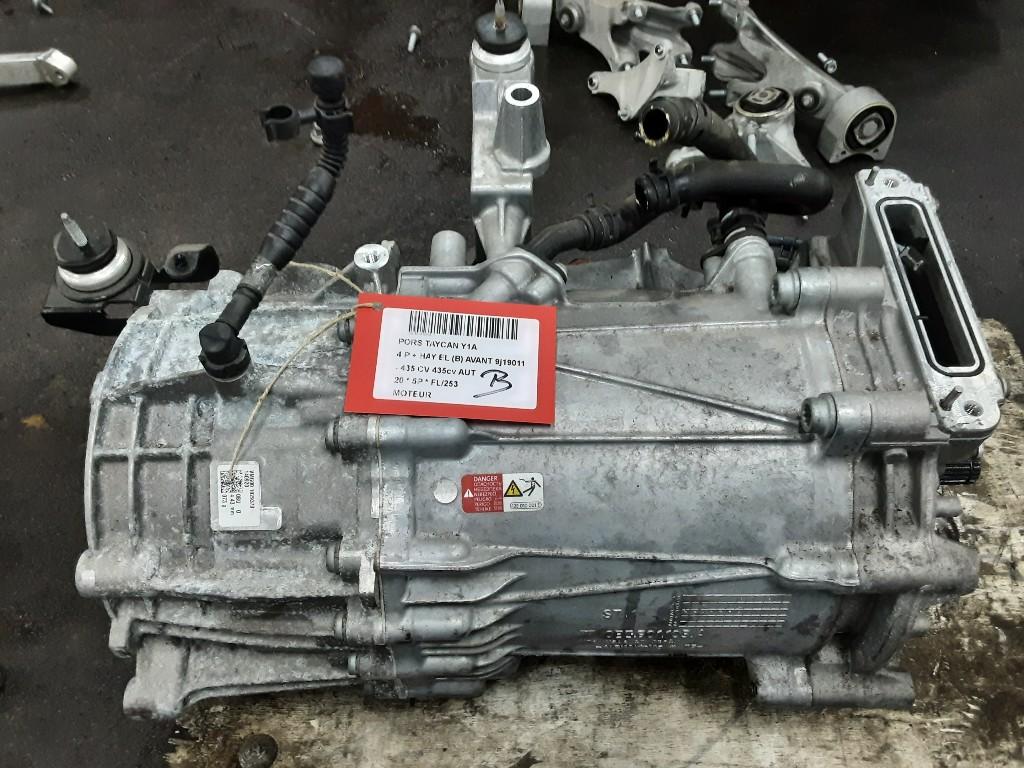 MOTEUR Porsche Taycan (Y1A) (01-2019/12-2023) (9J1901131E), Autos : Pièces & Accessoires, Moteurs & Accessoires, Utilisé, Rue de l'Espoir 34 34
4030  GRIVEGNÉE, BE