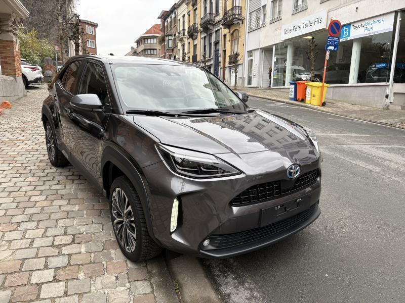 Toyota Yaris Cross, Argent ou Gris, Euro 6, 5 portes, Automatique