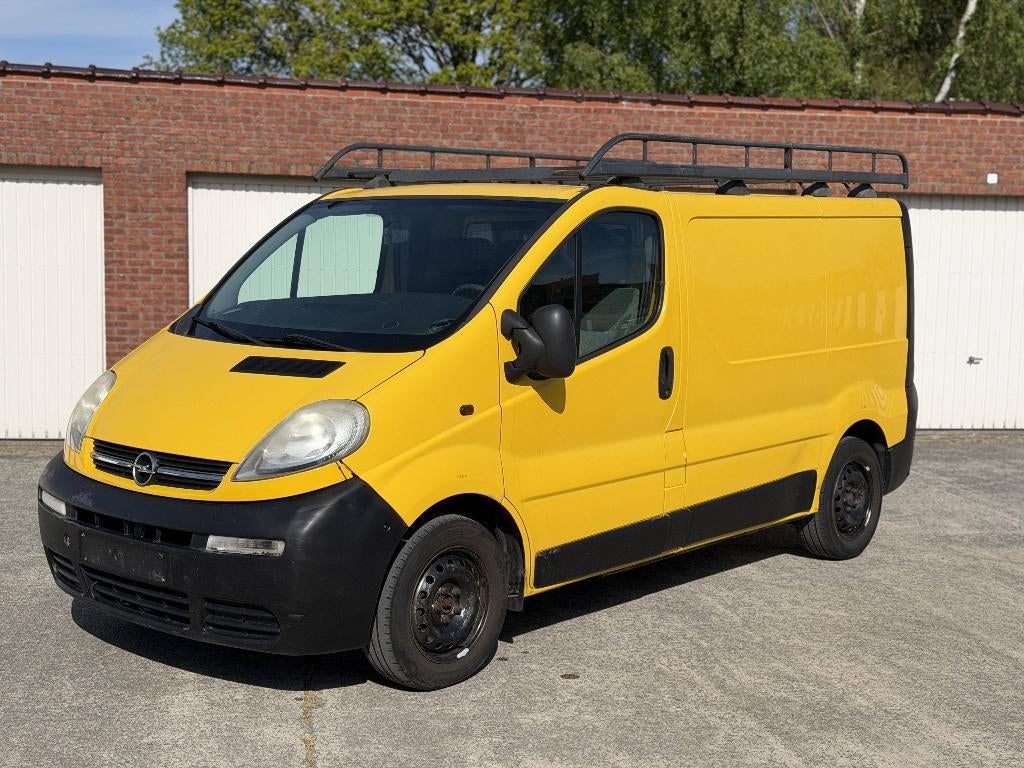 Opel Vivaro 1.9 CDTI 82PK 193274km Imperiaal 2 Sleutels 2004, Autos, Camionnettes & Utilitaires, Entreprise, Achat, Ordinateur de bord