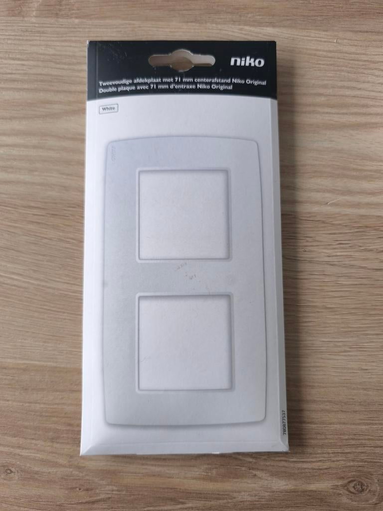 Tweevoudige afdekplaat NIKO, Ophalen