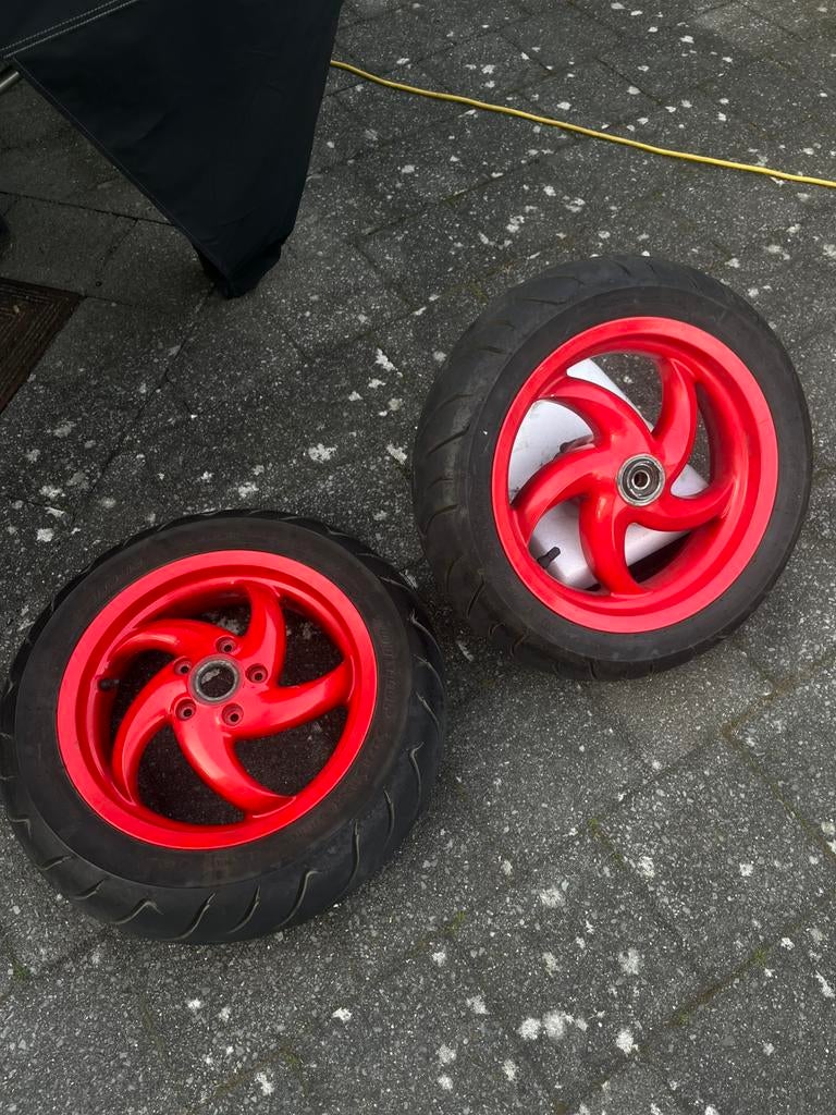 Kit jantes rouges Gilera Runner SP Pro DD original avec pneu, Motos, Enlèvement ou Envoi