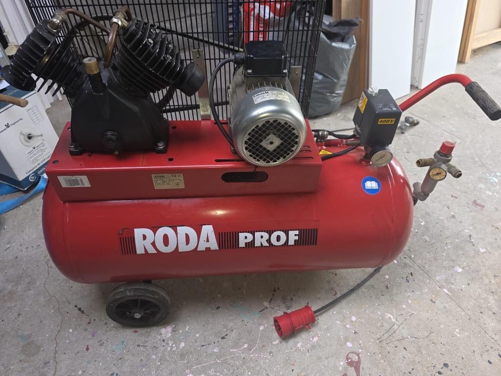 Grote compressor, Ophalen, Gebruikt, 6 tot 10 bar, 25 tot 100 liter