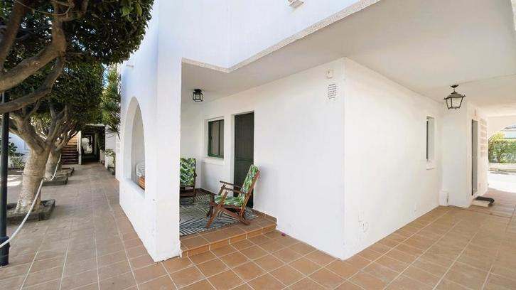 Appartement d'angle élégant au rez-de-chaussée, Immo, Étranger, Espagne, Appartement, Village