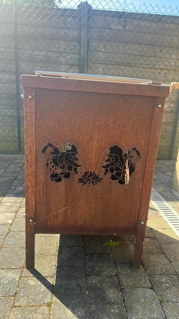 Barbecue et brasero chouffe, Jardin & Terrasse, Barbecues au charbon de bois, Enlèvement, Comme neuf