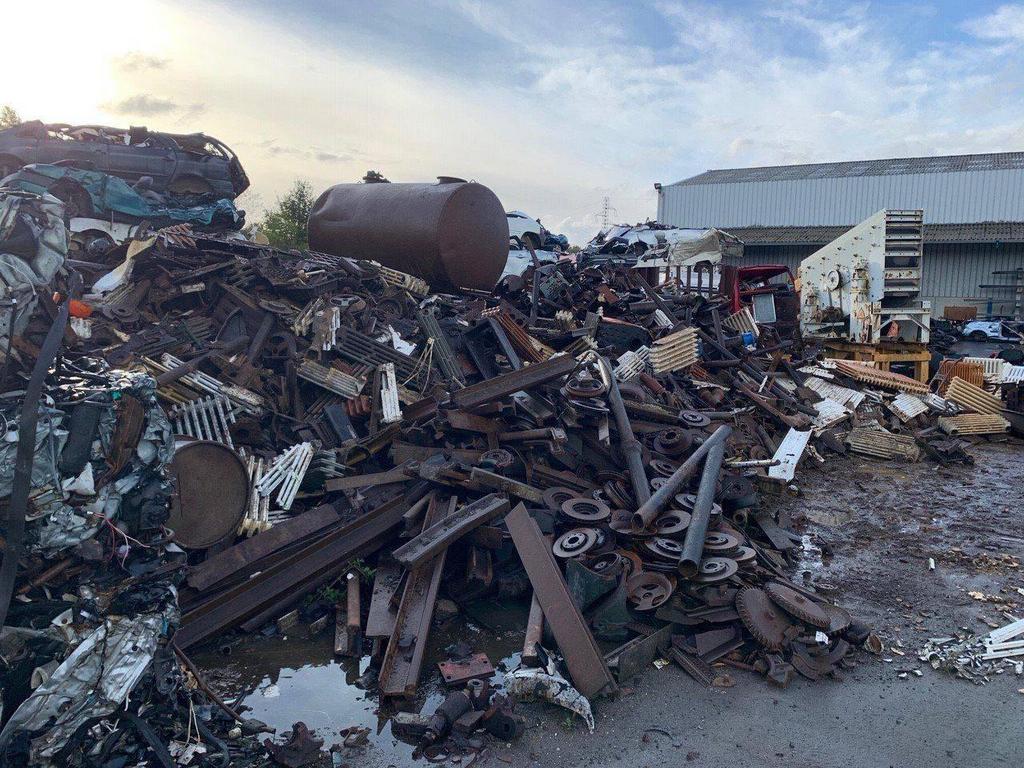 Oud ijzer GRATIS ophaling van schroot & metalen