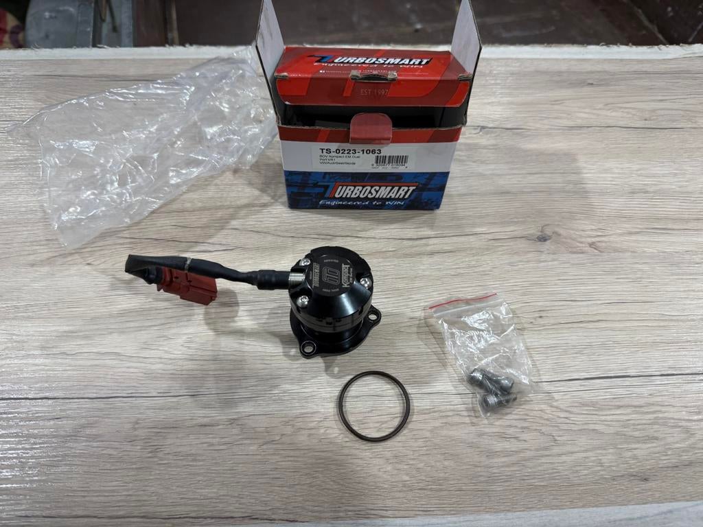 Audi RS3 8P Dump valve, Enlèvement