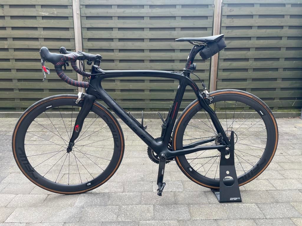 Pinarello Dogma, Fietsen en Brommers, 28 inch, Gebruikt, 10 tot 15 versnellingen, Velgrem