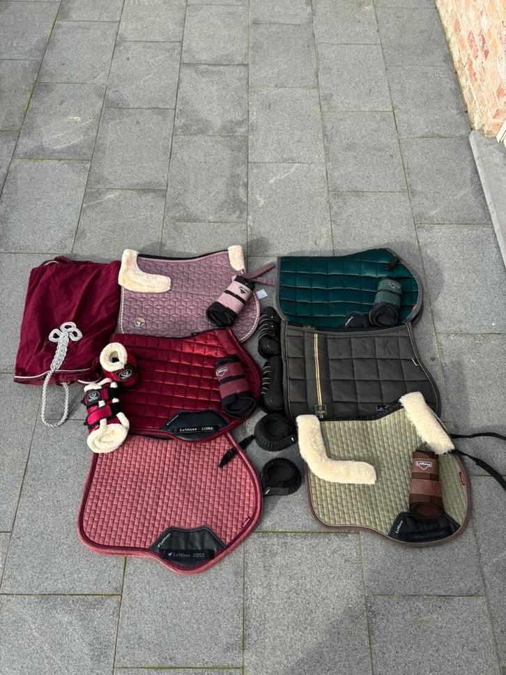 Lot dekjes, getten, uitrijdeken,… vooral lemieux pony, Animaux & Accessoires, Chevaux & Poneys | Couvertures & Couvre-reins, Utilisé