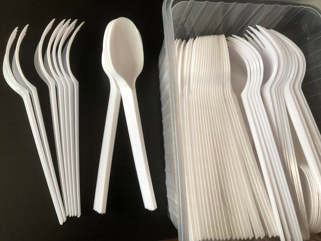 Set van plastieken vorkjes en lepels, Ophalen of Verzenden, Zo goed als nieuw