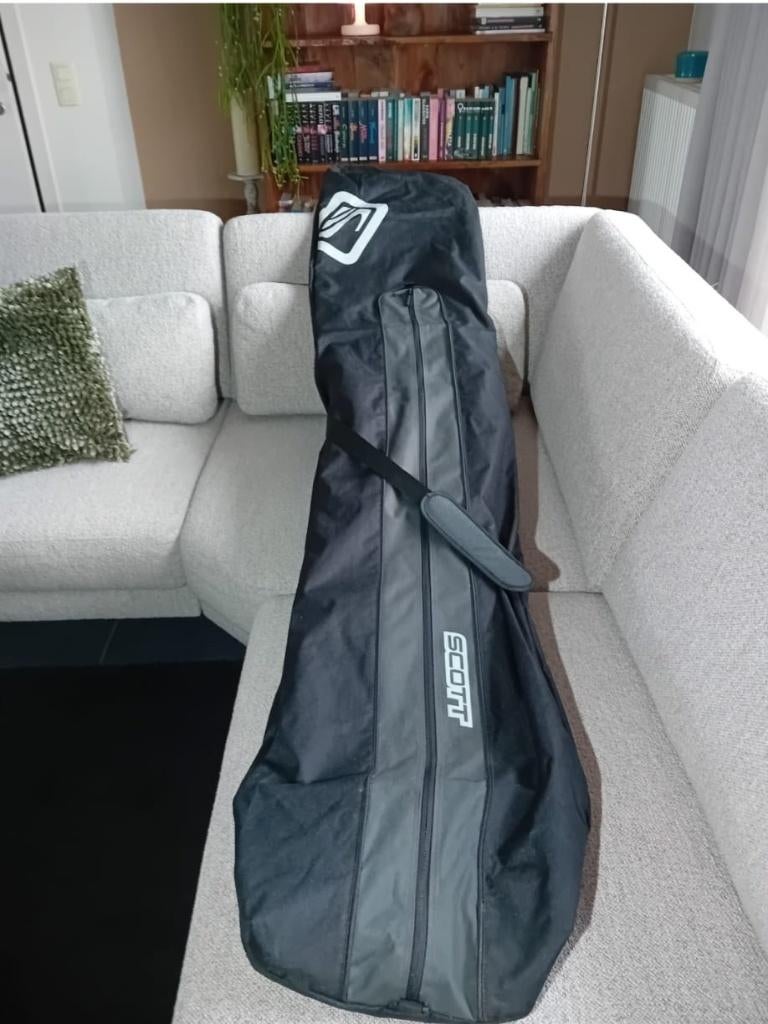 Snowboard Salomon, Sport en Fitness, Ophalen, Nieuw, Board