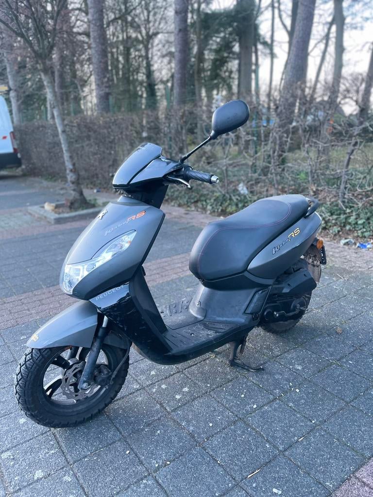 PEUGEOT KISBEE A KLASSE, Fietsen en Brommers, Scooters | Peugeot, Ophalen, Zo goed als nieuw