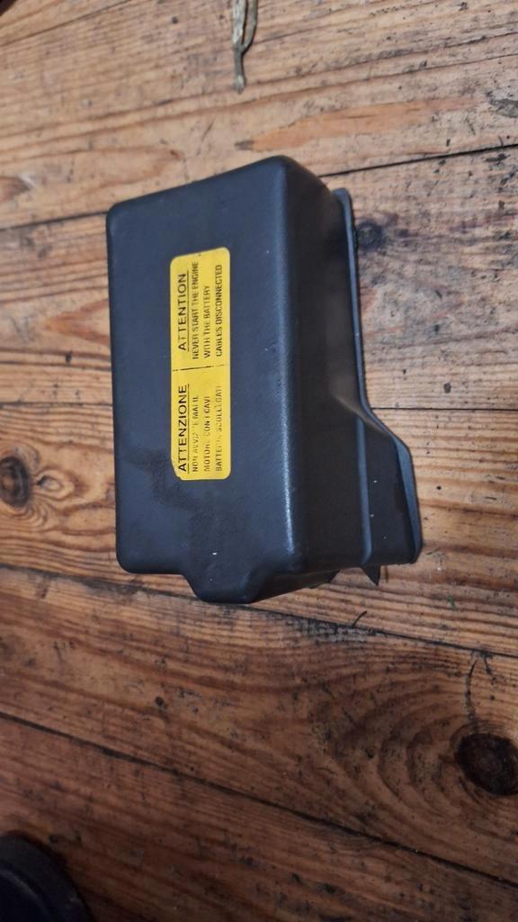 Piaggio skipper accukapje, Vélos & Vélomoteurs, Pièces de cyclomoteur | Général, Bloc, Enlèvement