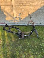 Piaggo zip frame 2019, Fietsen en Brommers, Ophalen, Zo goed als nieuw