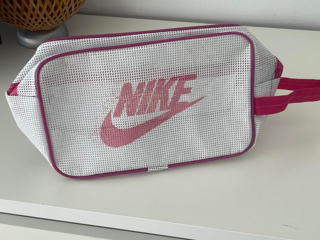 Nike toilettas, Handtassen en Accessoires, Ophalen, Zo goed als nieuw