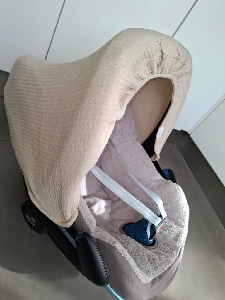 Maxi cosi Pebble bleu clair, Comme neuf, Enlèvement, Ceinture de sécurité ou Isofix, 0 à 10 kg