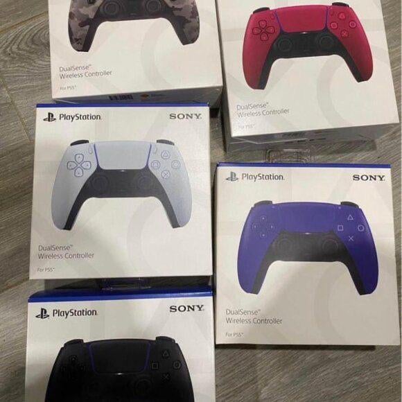 Contrôleur de console PS5 noir et blanc disponible, Enlèvement, Comme neuf