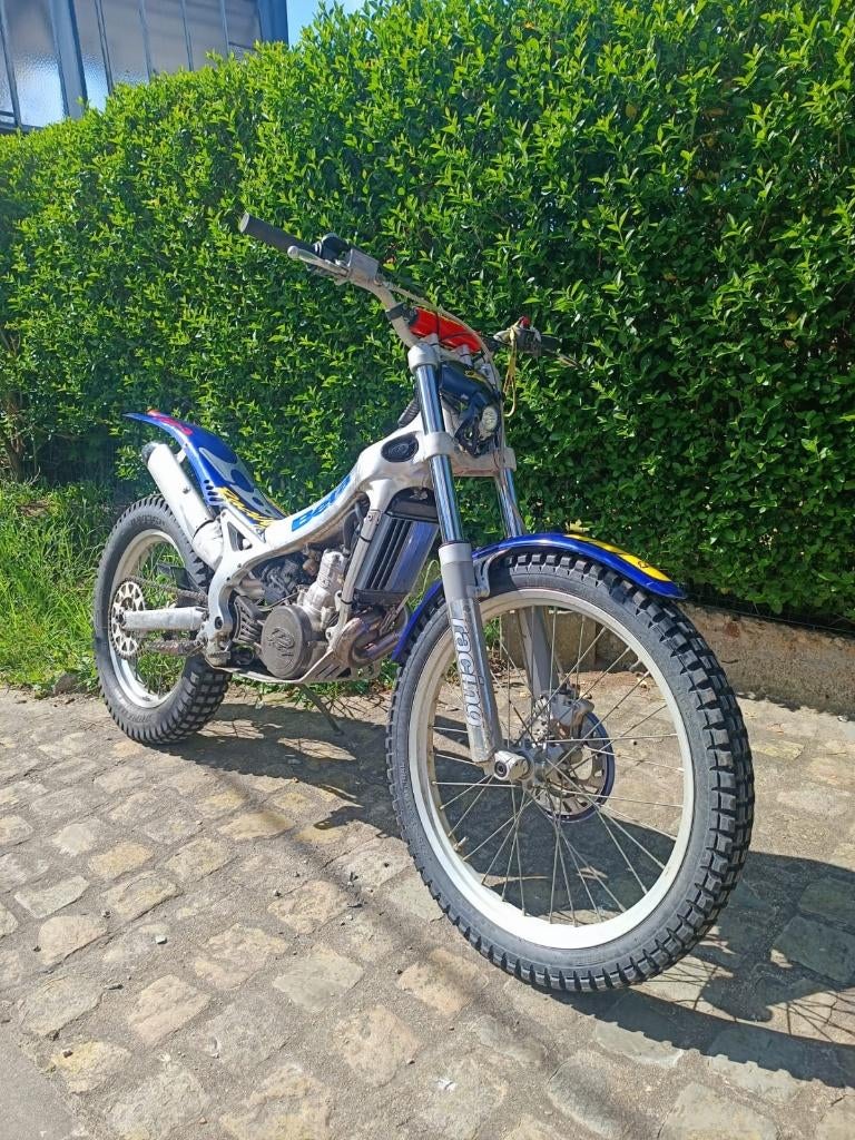 Beta Rev3 2001, Motos, Enlèvement, 1 cylindre