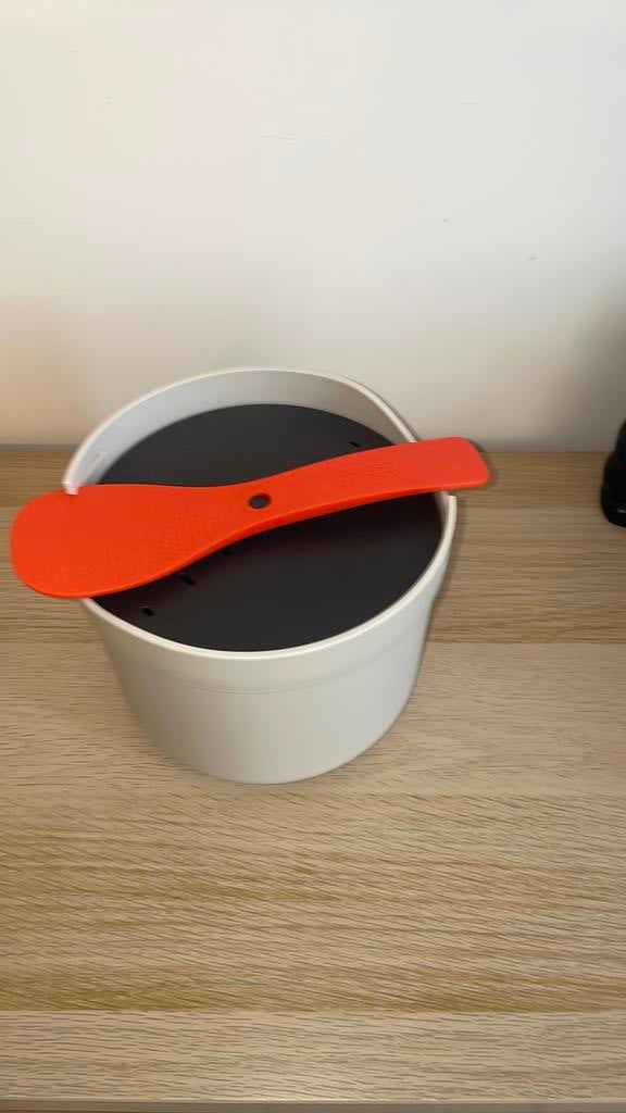 Joseph Joseph M-Cuisine magnetron rijstkoker, Huis en Inrichting, Ophalen of Verzenden, Zo goed als nieuw, Oranje
