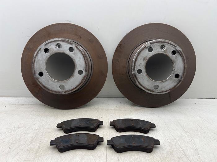 Disque + plaquette de frein arrière d'un Opel Movano, Autos : Pièces & Accessoires, -, Opel, 3 mois de garantie, Utilisé