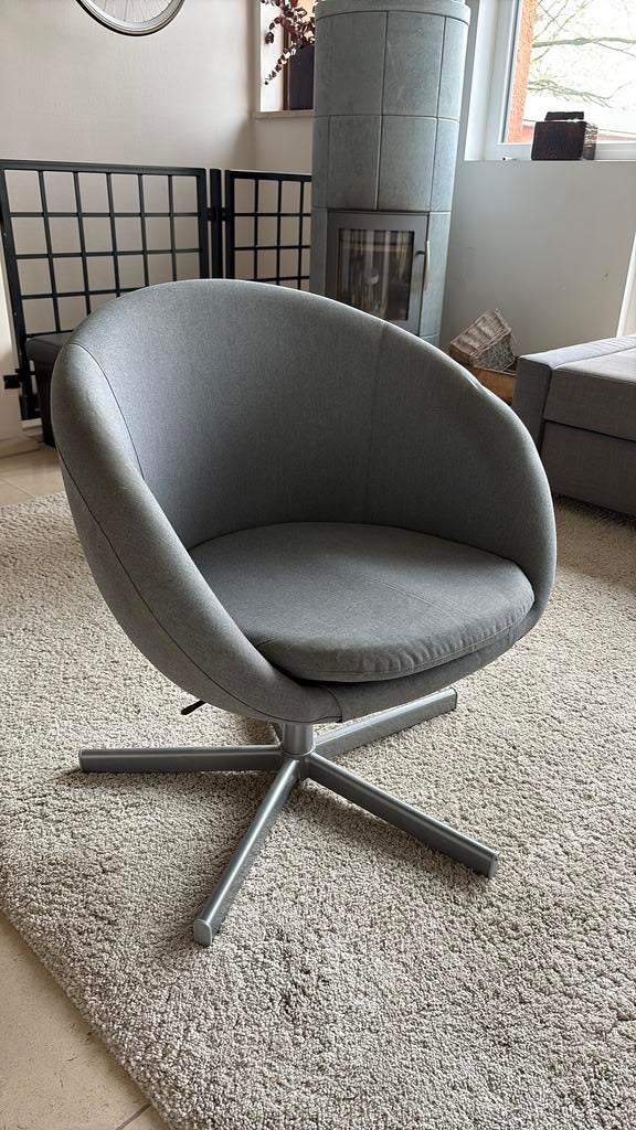 Chaise pivotante Skruvsta, Enlèvement, Utilisé