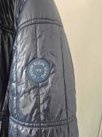 Heren jas Calvin Klein Jeans, Enlèvement