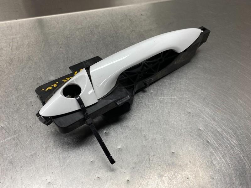 PORTIERGREEP BUITEN LINKS VOOR Hyundai i30 Wagon (GDHF5), Auto-onderdelen, Carrosserie, Hyundai, Voor, Links, Gebruikt