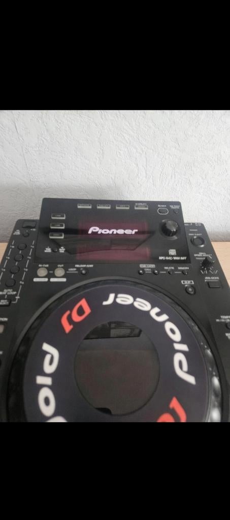 Pioneer cdj 900, Pioneer